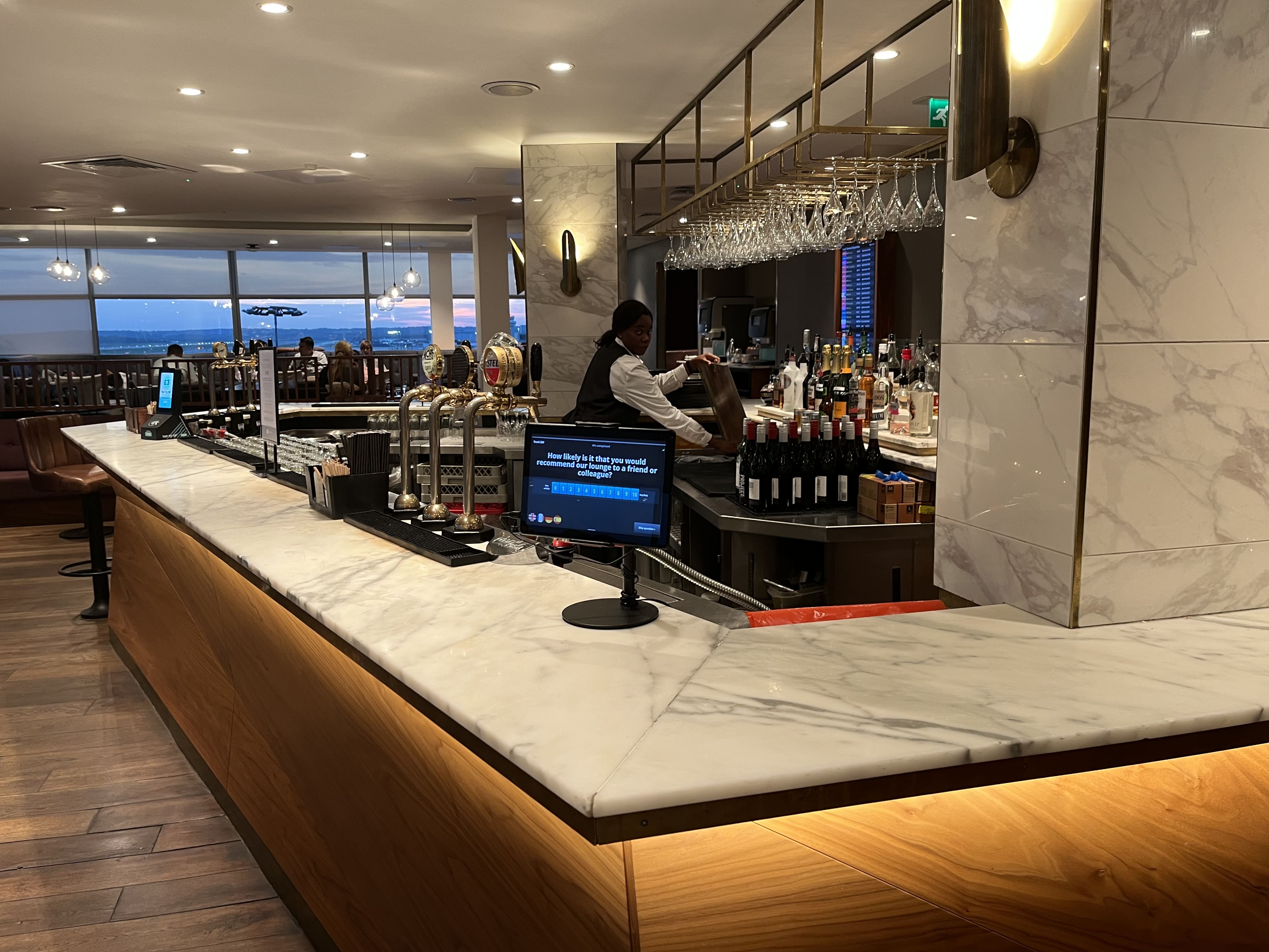 Neil Scrivener reviews the No1 Lounge in Gatwick's Airport, accessed via Priority Pass. 