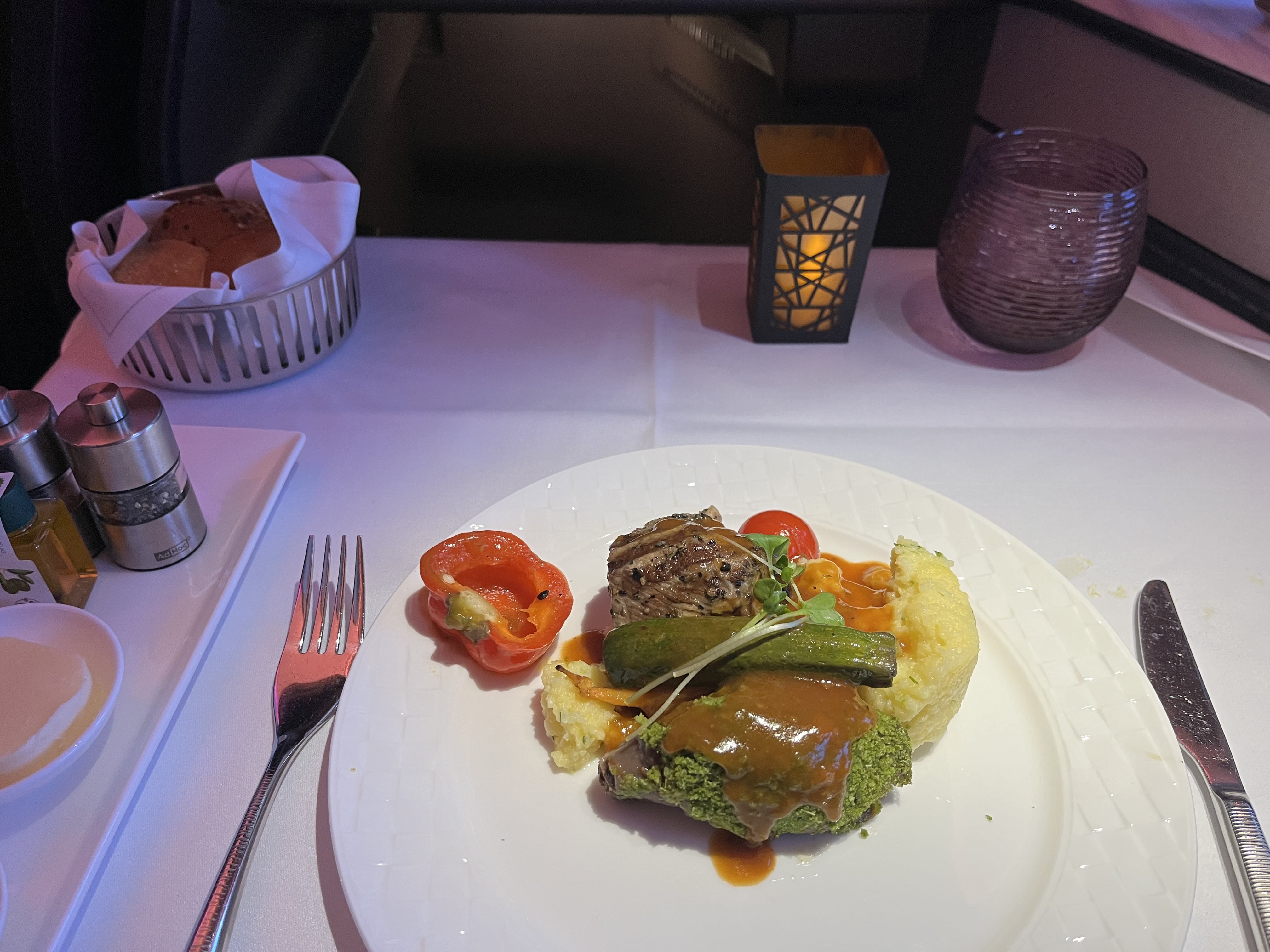 Neil Scrivener reviews Qatar Airways QR15 in Business Class on the A350-1000 from Doha to Heathrow.