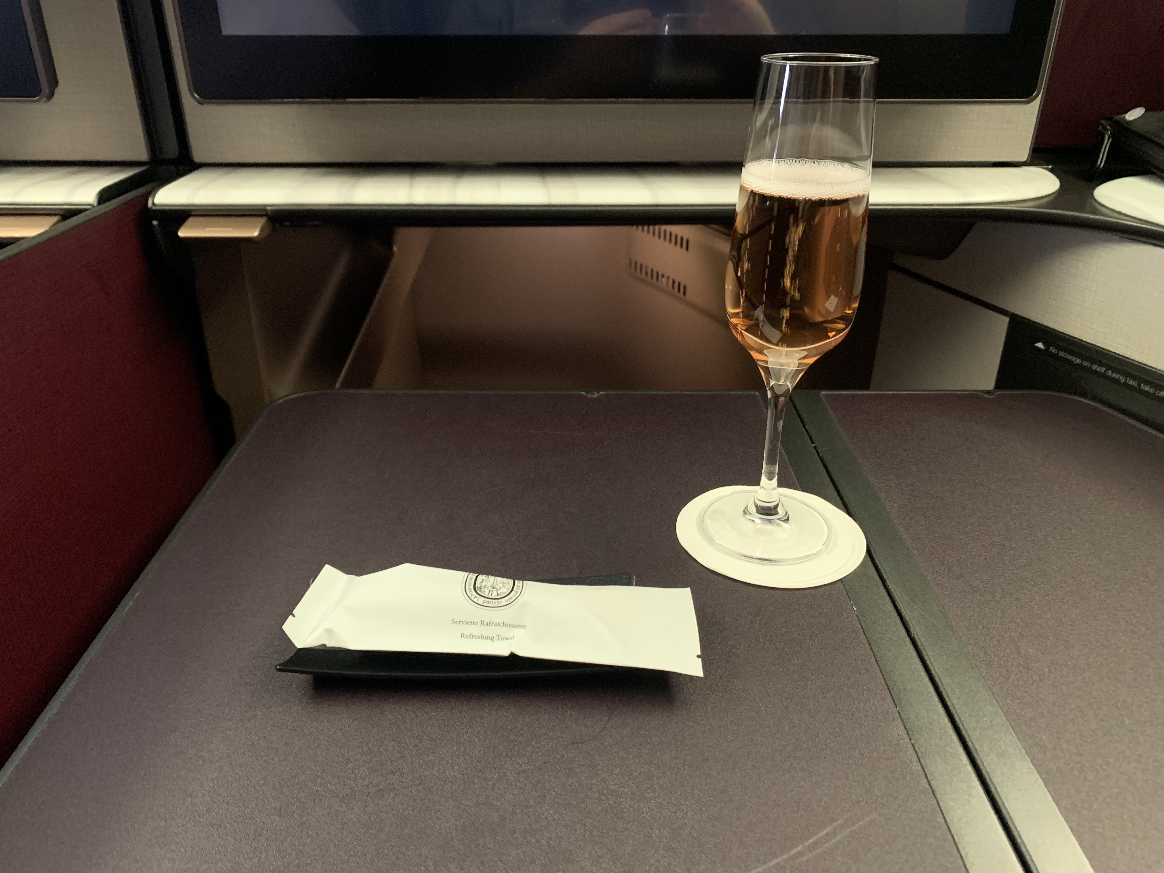 Neil Scrivener reviews Qatar Airways Qsuite from Doha to Heathrow on the Boeing 777-300ER.