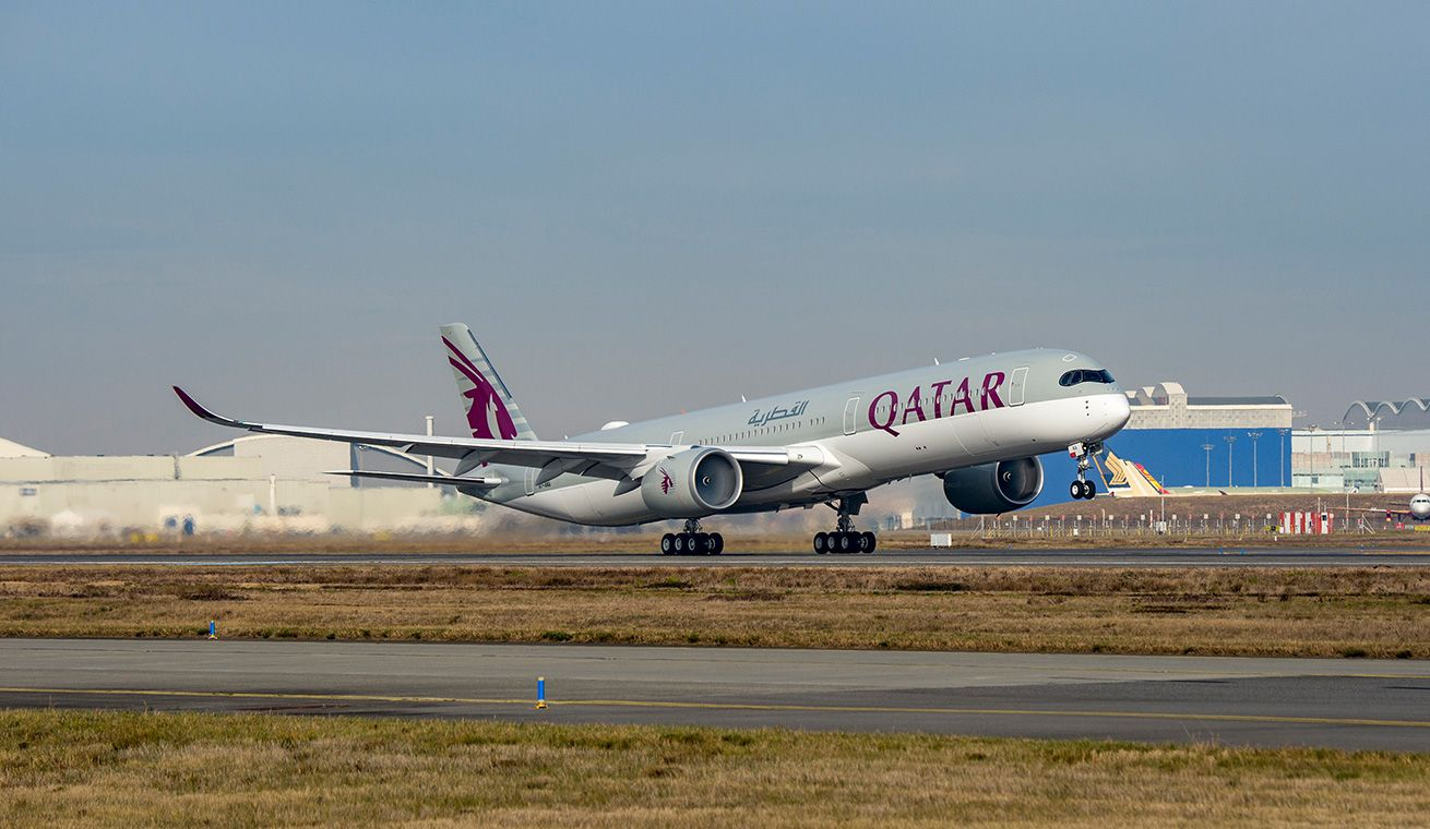 Neil Scrivener reviews Qatar Airways QR15 in Business Class on the A350-1000 from Doha to Heathrow.