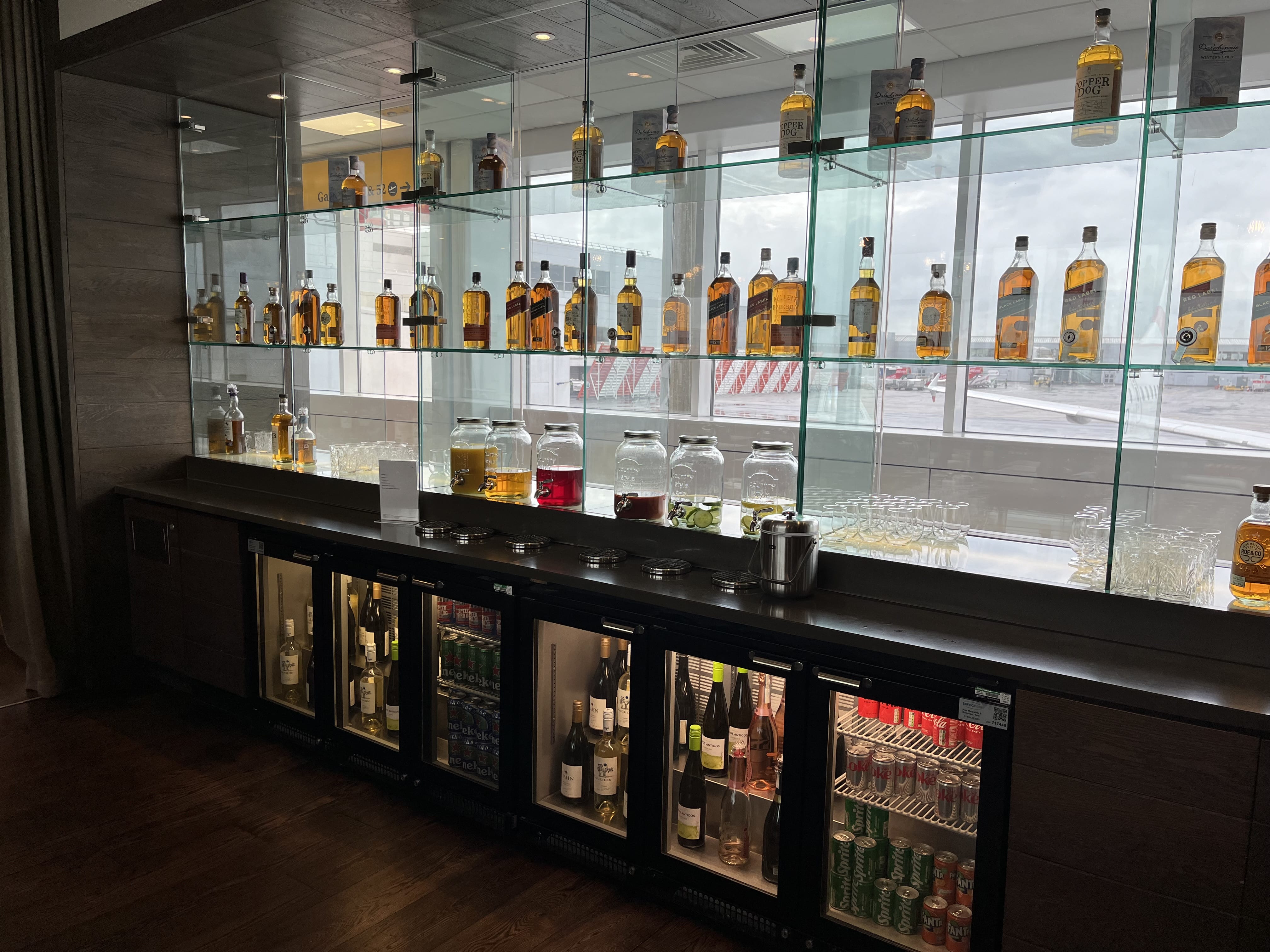 Neil Scrivener reviews the British Airways Lounge at Glasgow International Airport (GLA). Access for OneWorld Members and those flying Business Class.