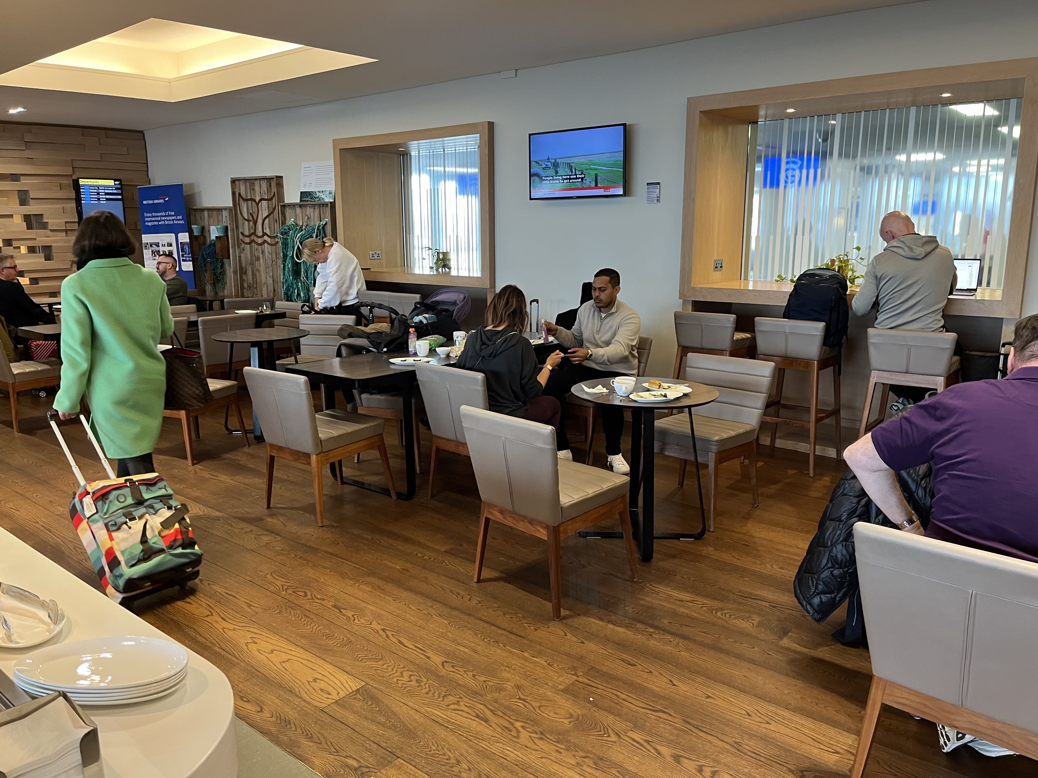 Neil Scrivener reviews the British Airways Lounge at Glasgow International Airport (GLA). Access for OneWorld Members and those flying Business Class.