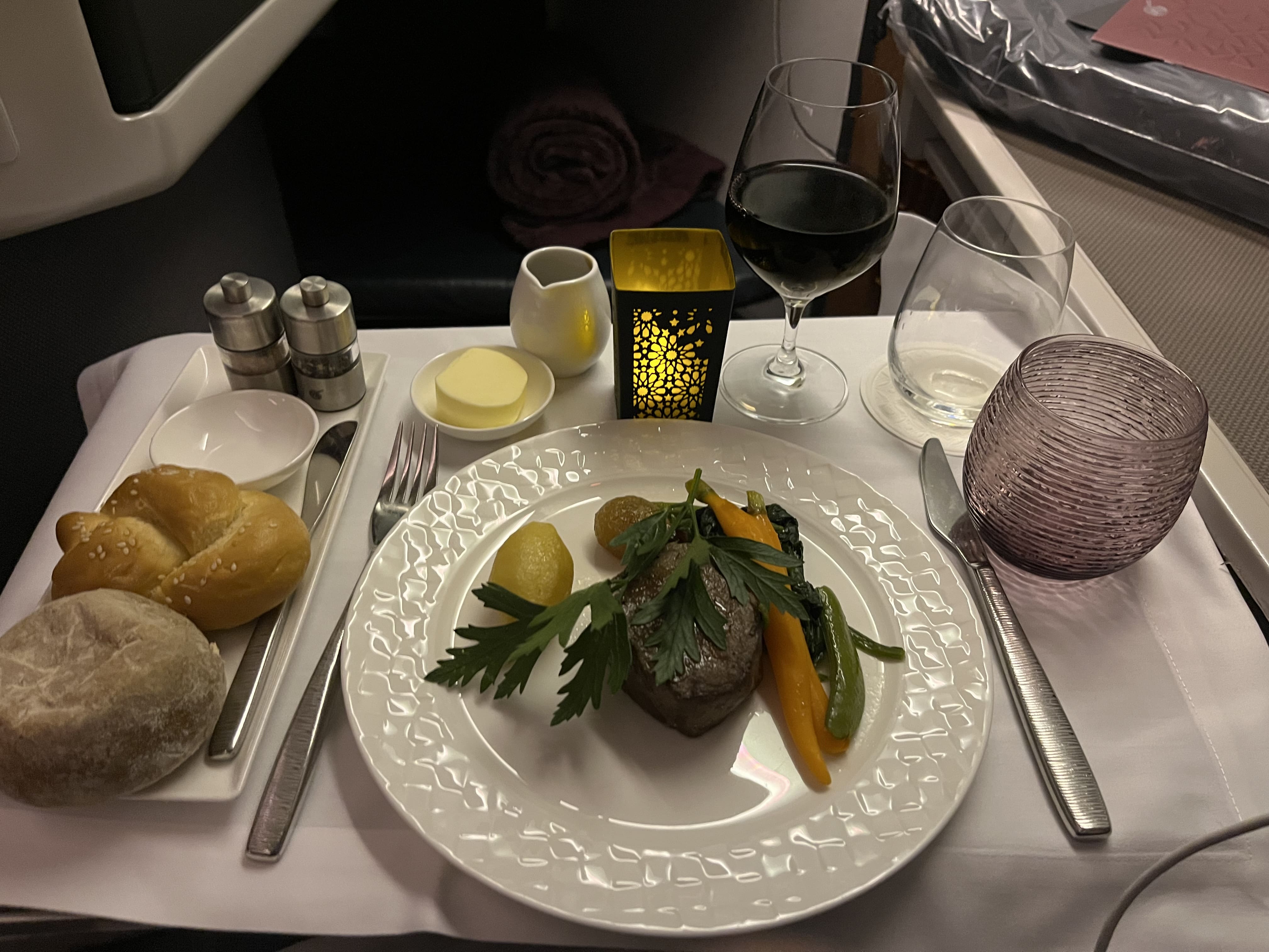 Neil Scrivener reviews Qatar Airways Hong Kong to Doha QR815 in Business Class on the Boeing 777. 