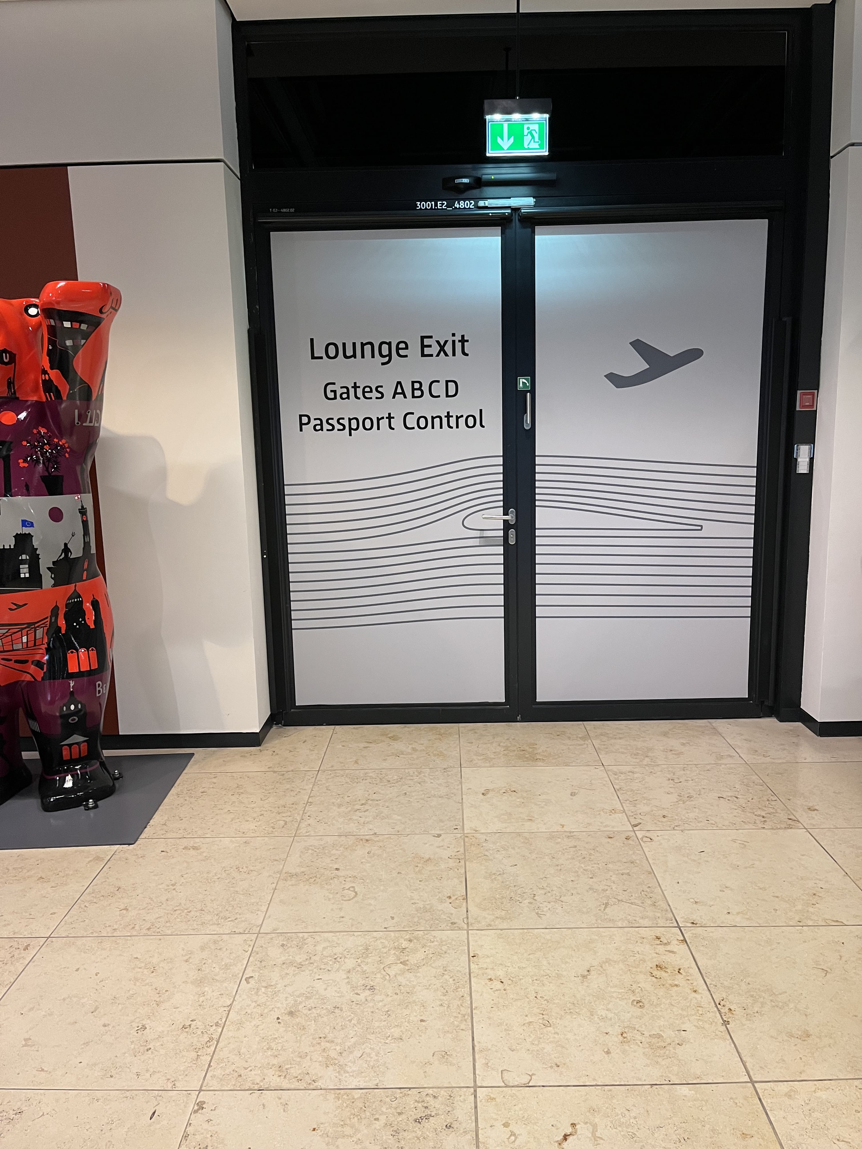 Neil Scrivener reviews the Templehof Lounge in Berlin's Brandenburg Airport, Germany, BER.