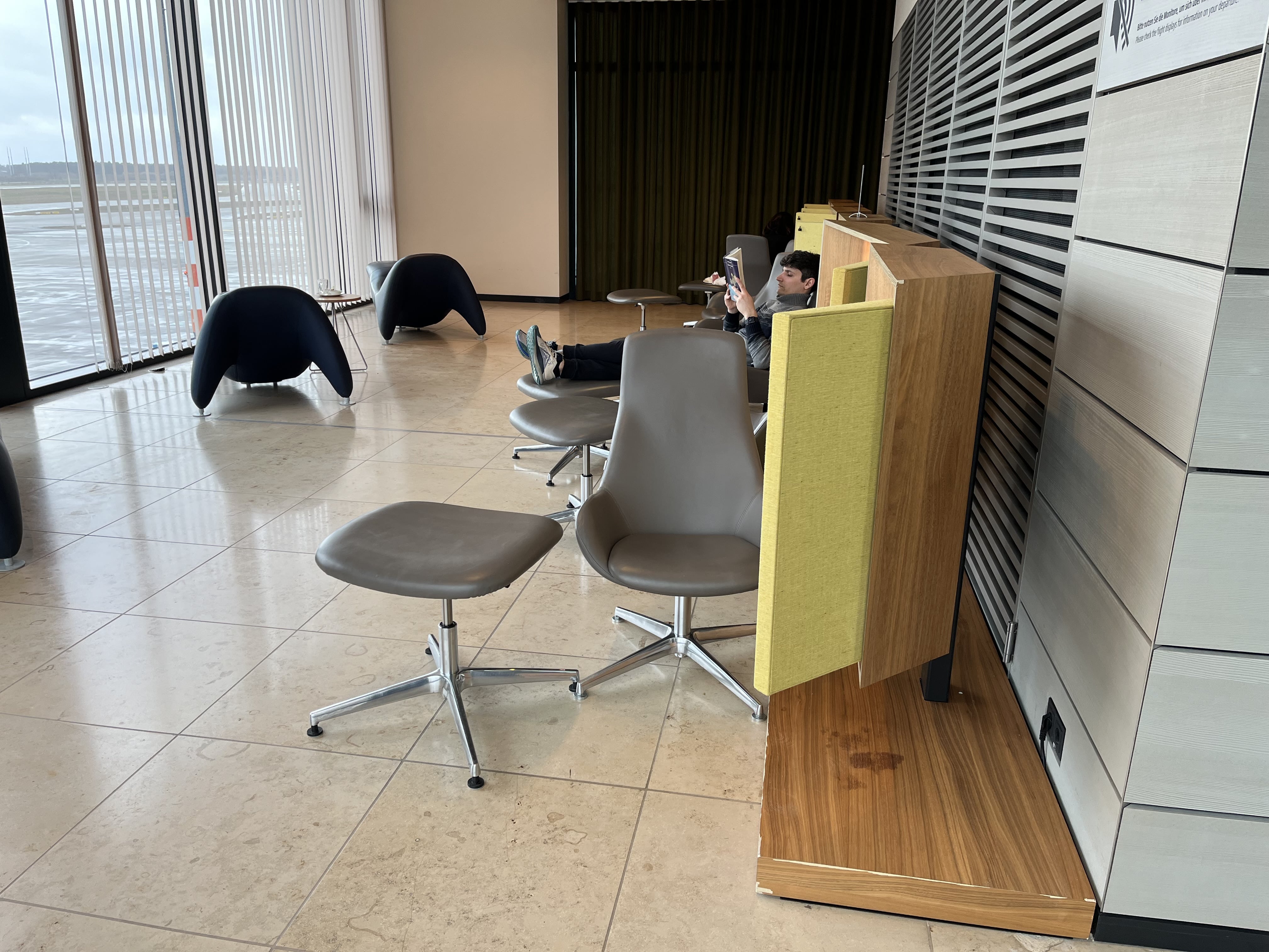 Neil Scrivener reviews the Templehof Lounge in Berlin's Brandenburg Airport, Germany, BER.