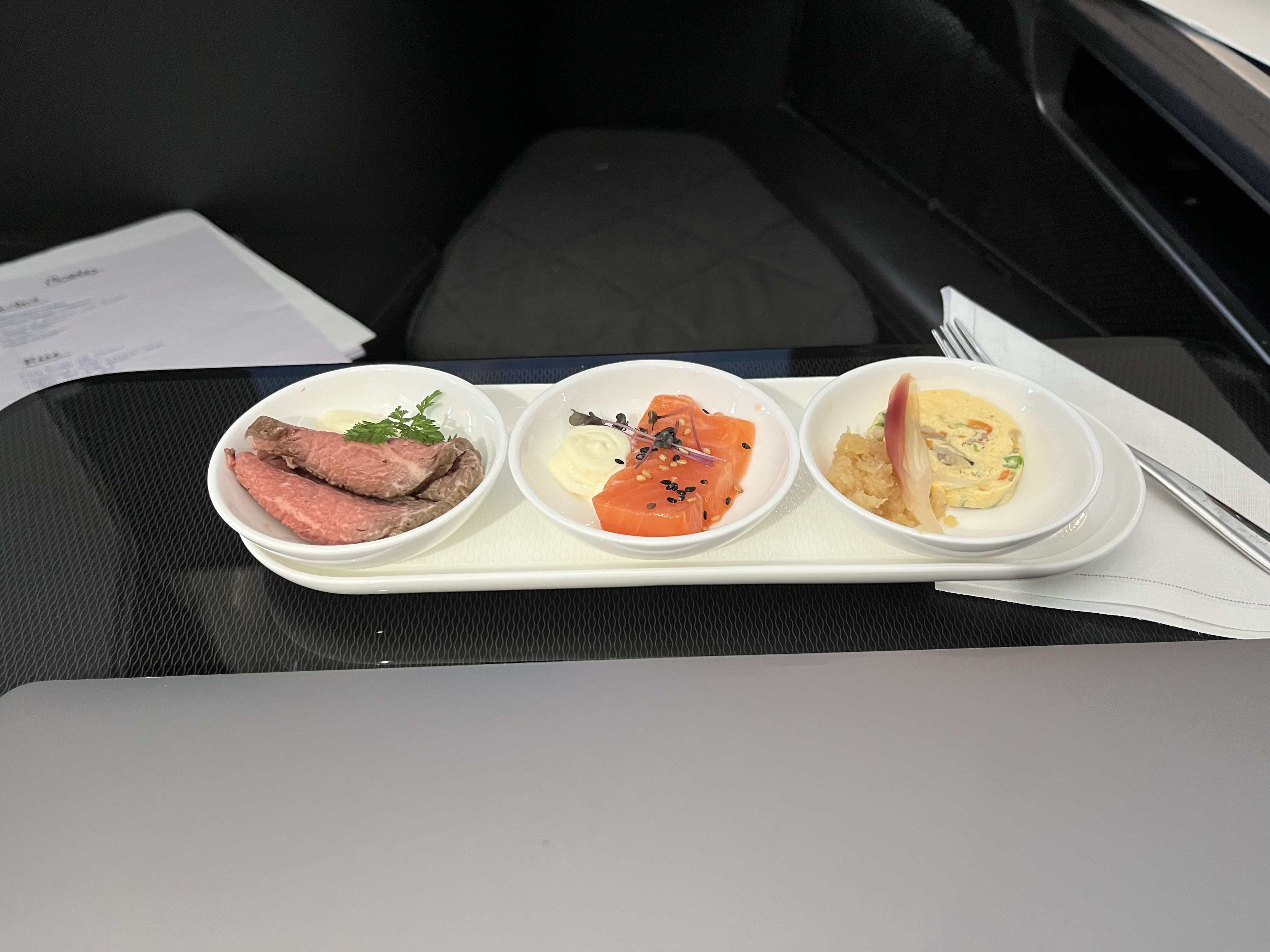 Neil Scrivener reviews flight BA8 from HND (Tokyo) to LHR (London Heathrow) in First, on the Boeing 787-9. 