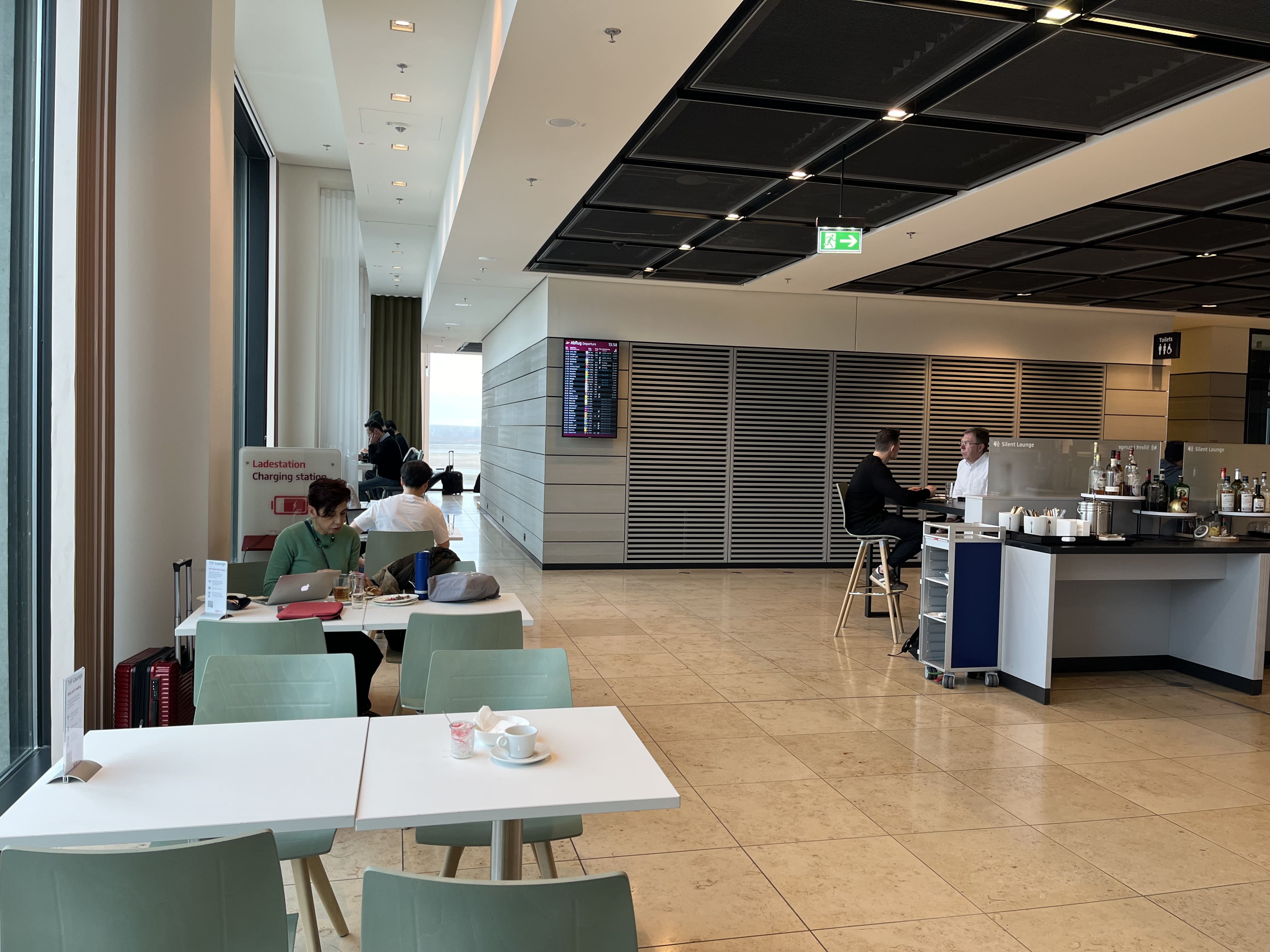 Neil Scrivener reviews the Templehof Lounge in Berlin's Brandenburg Airport, Germany, BER.