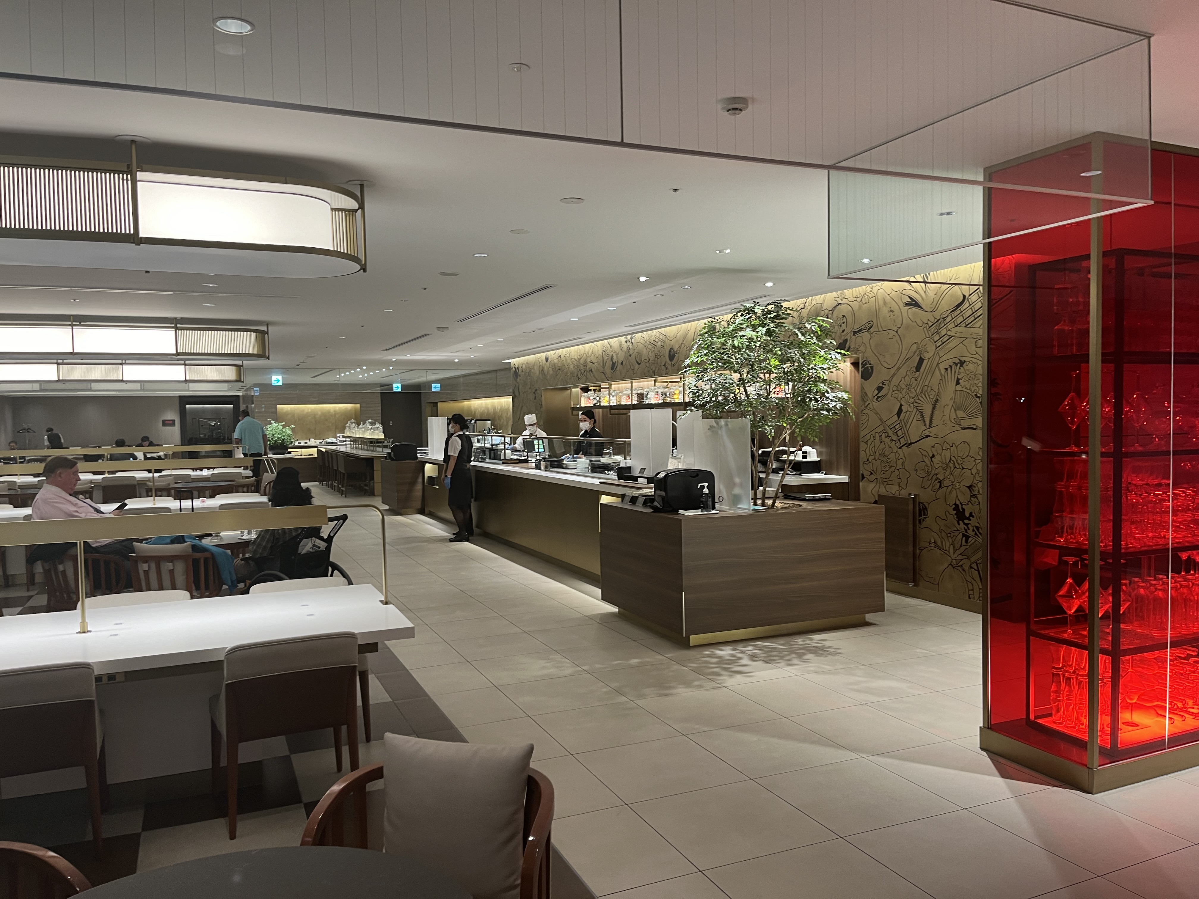 Neil Scrivener reviews the JAL First Lounge in Terminal 3 of Haneda's Tokyo Airport. 