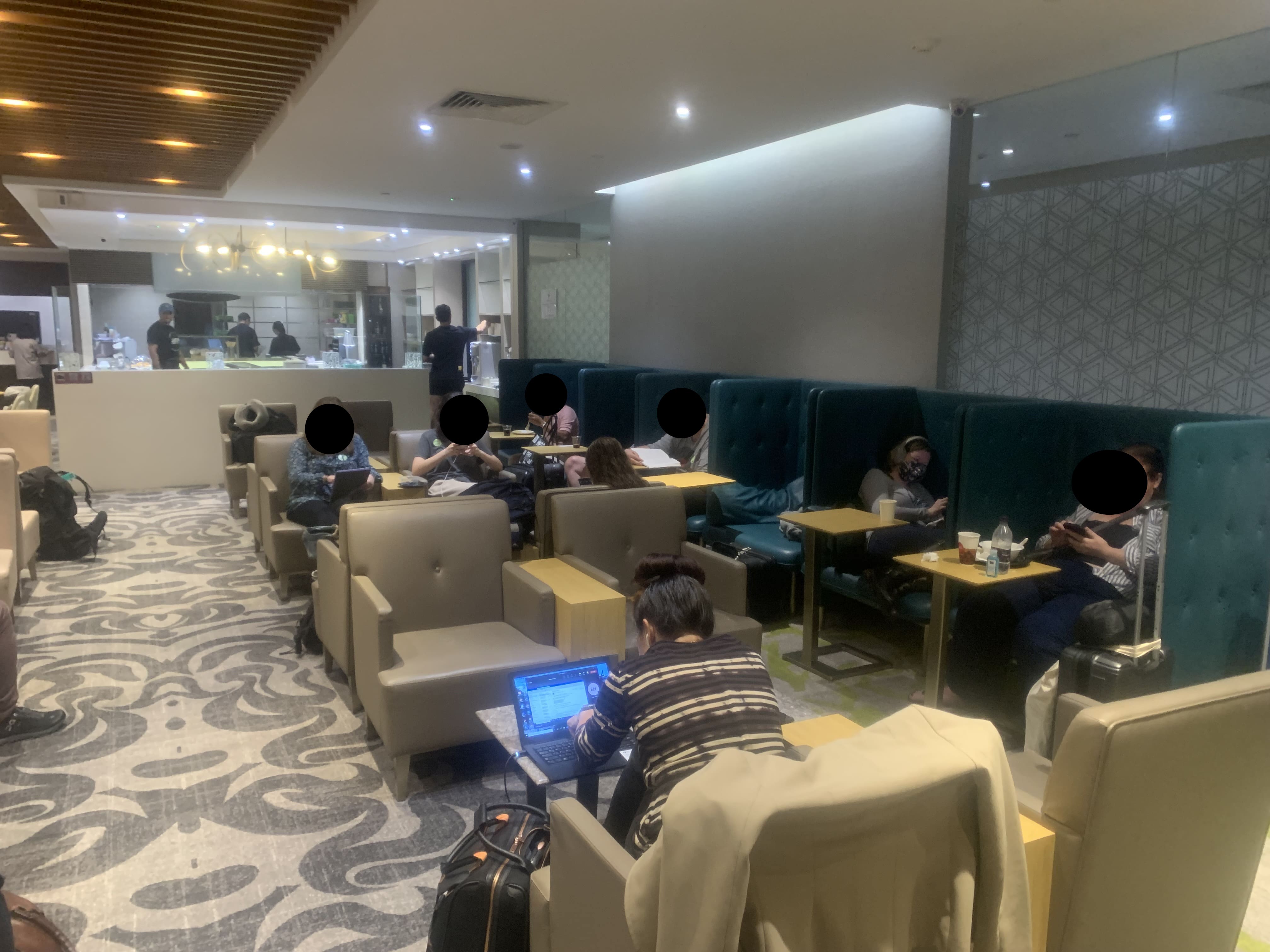 Neil Scrivener reviews the Transit Ambassador Lounge in Terminal 3 of Singapore's Changi Airport, accessed via Priority Pass.