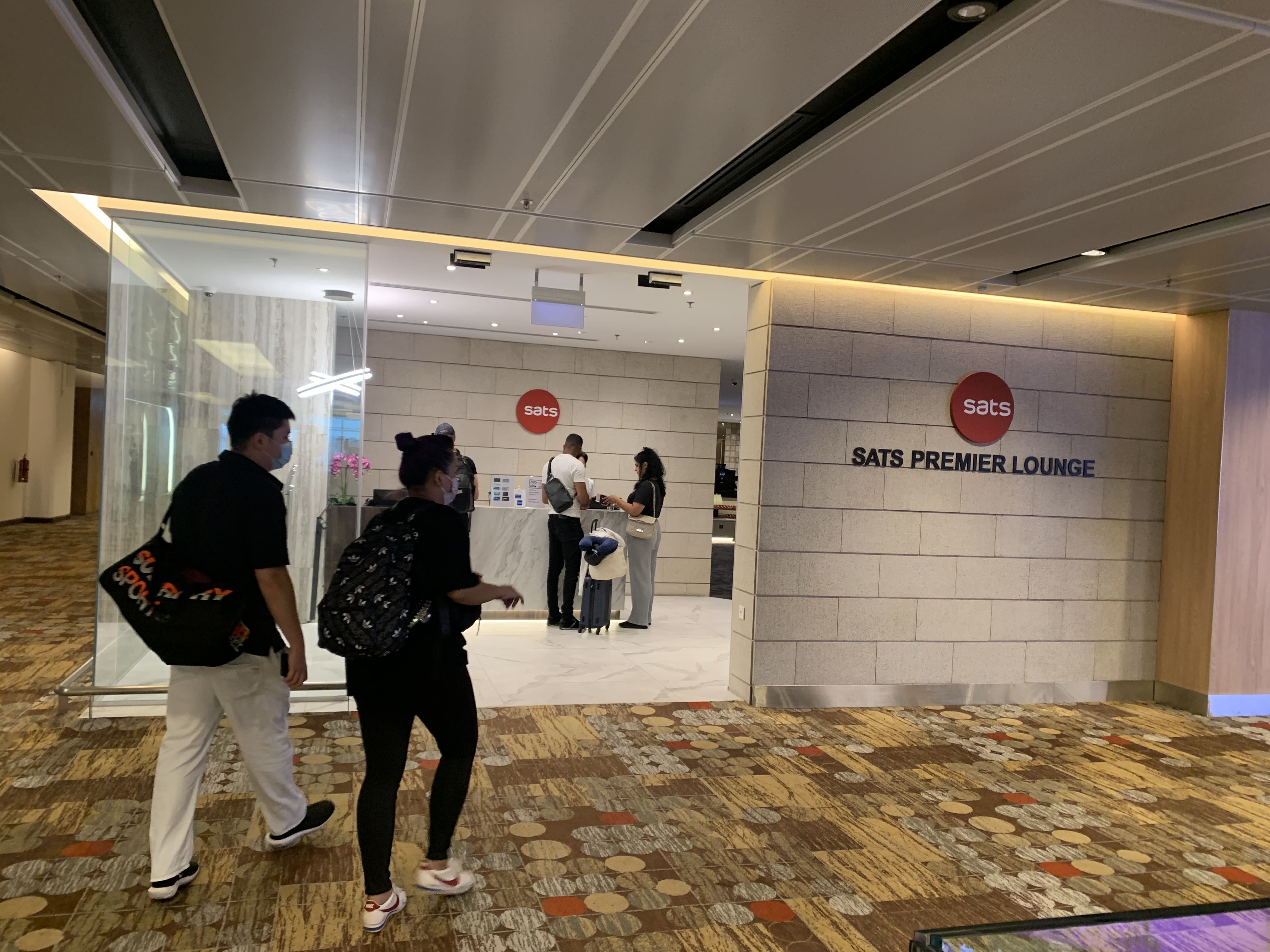 Neil Scrivener reviews the SATS Premier Lounge in Terminal 1 of Singapore's Changi Airport, accessed via Priority Pass.