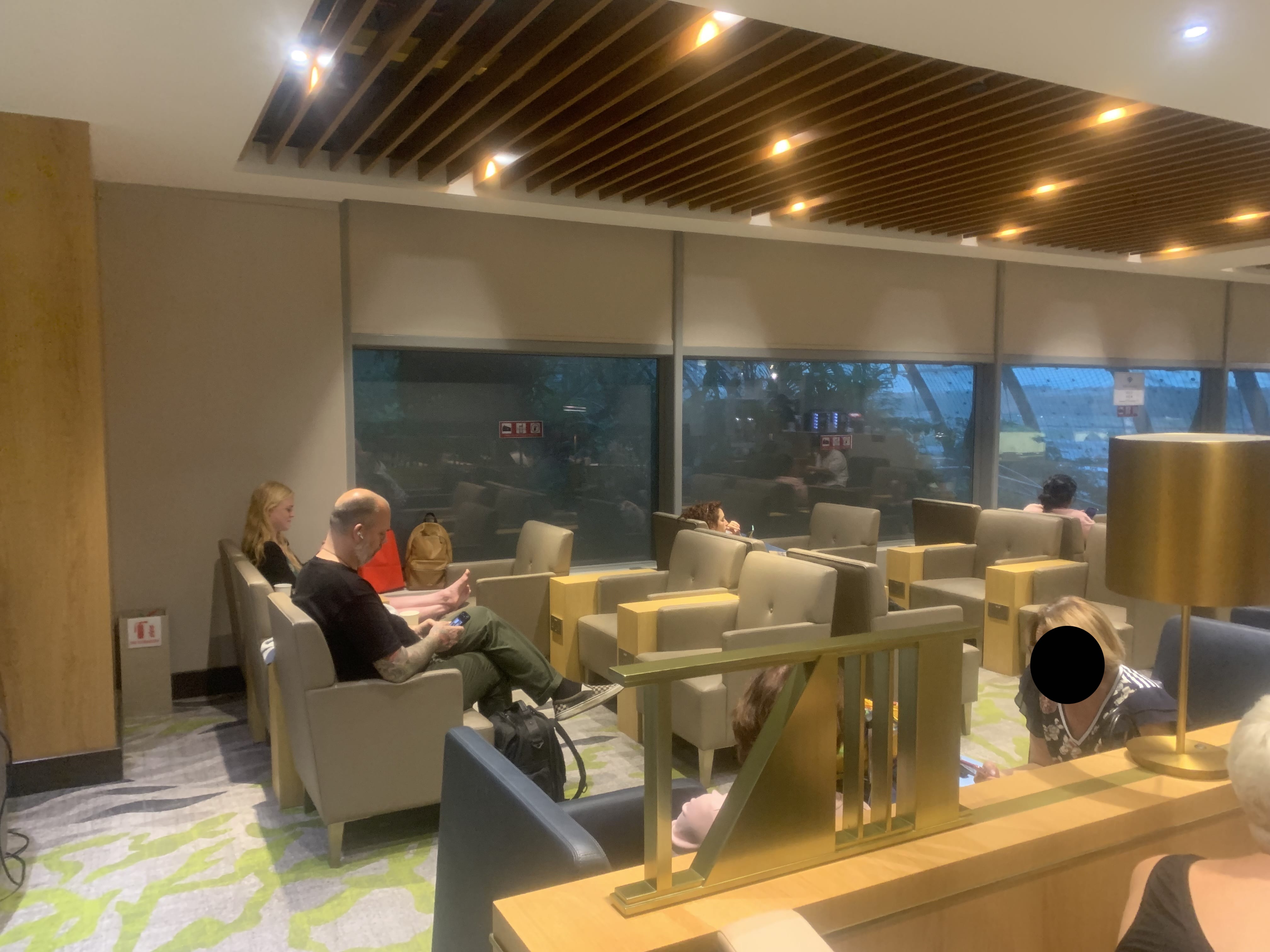 Neil Scrivener reviews the Transit Ambassador Lounge in Terminal 3 of Singapore's Changi Airport, accessed via Priority Pass.