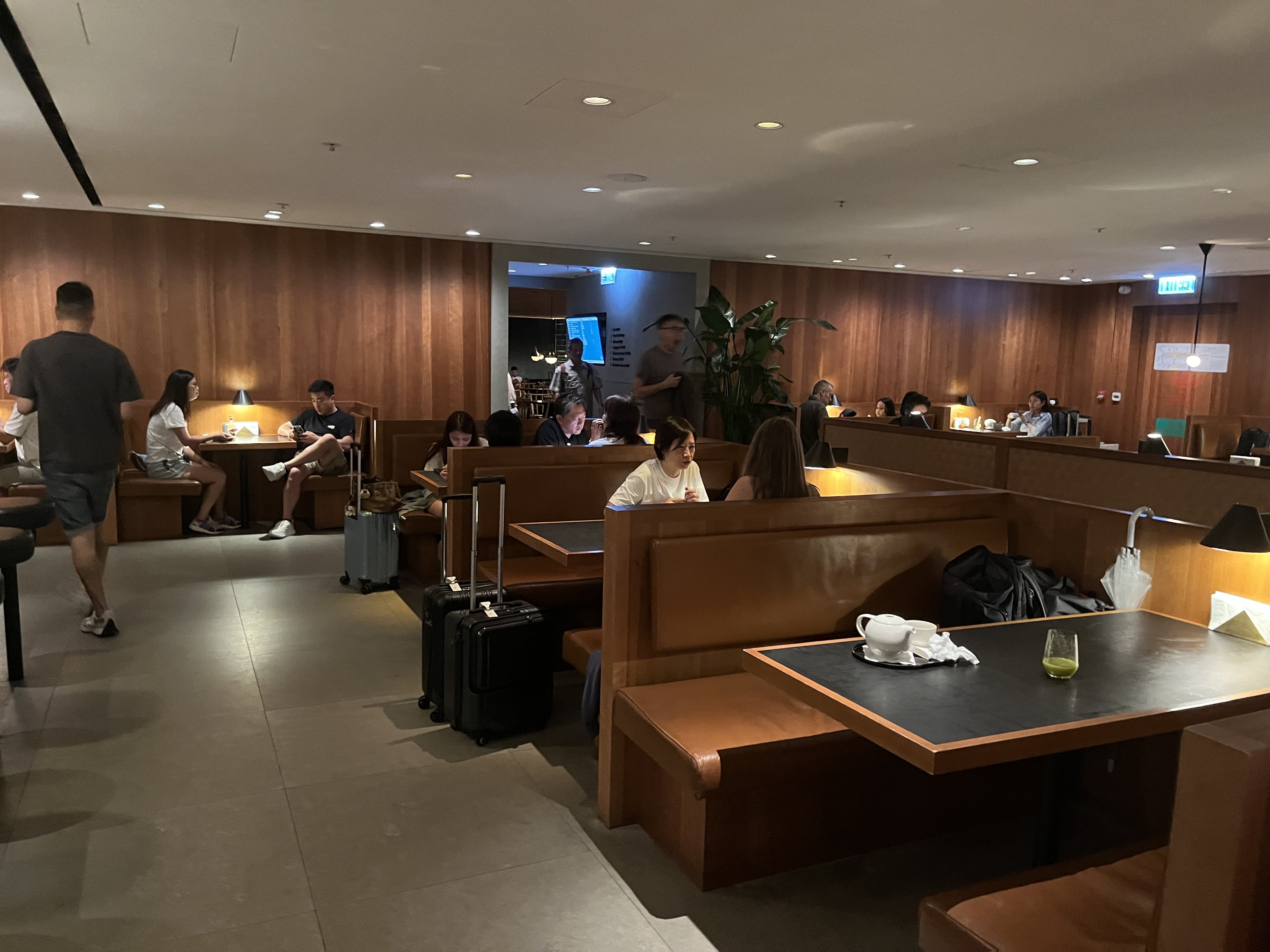 Neil Scrivener reviews Cathay Pacific's The Pier (Business), in Hong Kong's International Airport (HKG), by Gate 65.