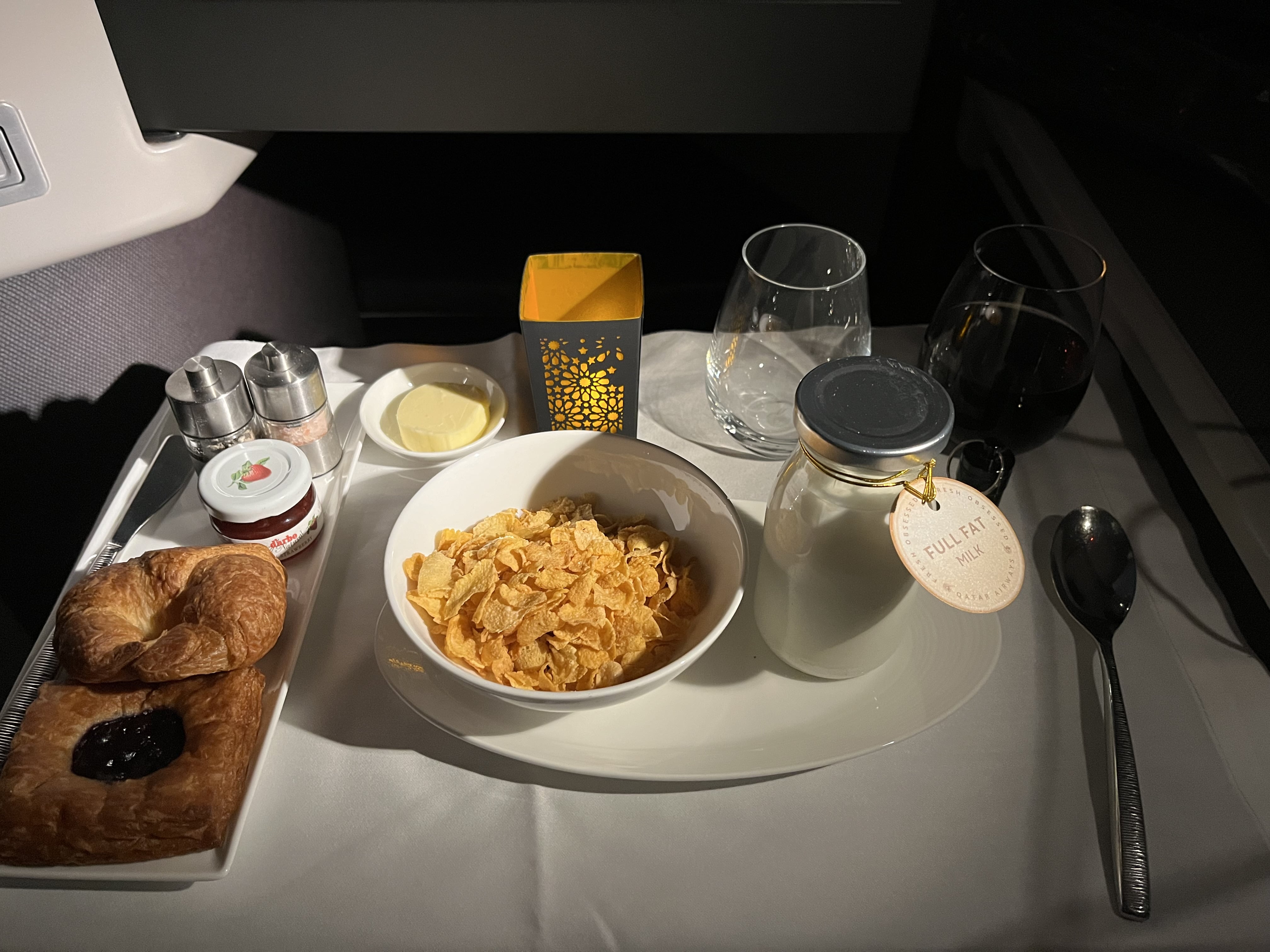 Neil Scrivener reviews Qatar Airways Hong Kong to Doha QR815 in Business Class on the Boeing 777. 