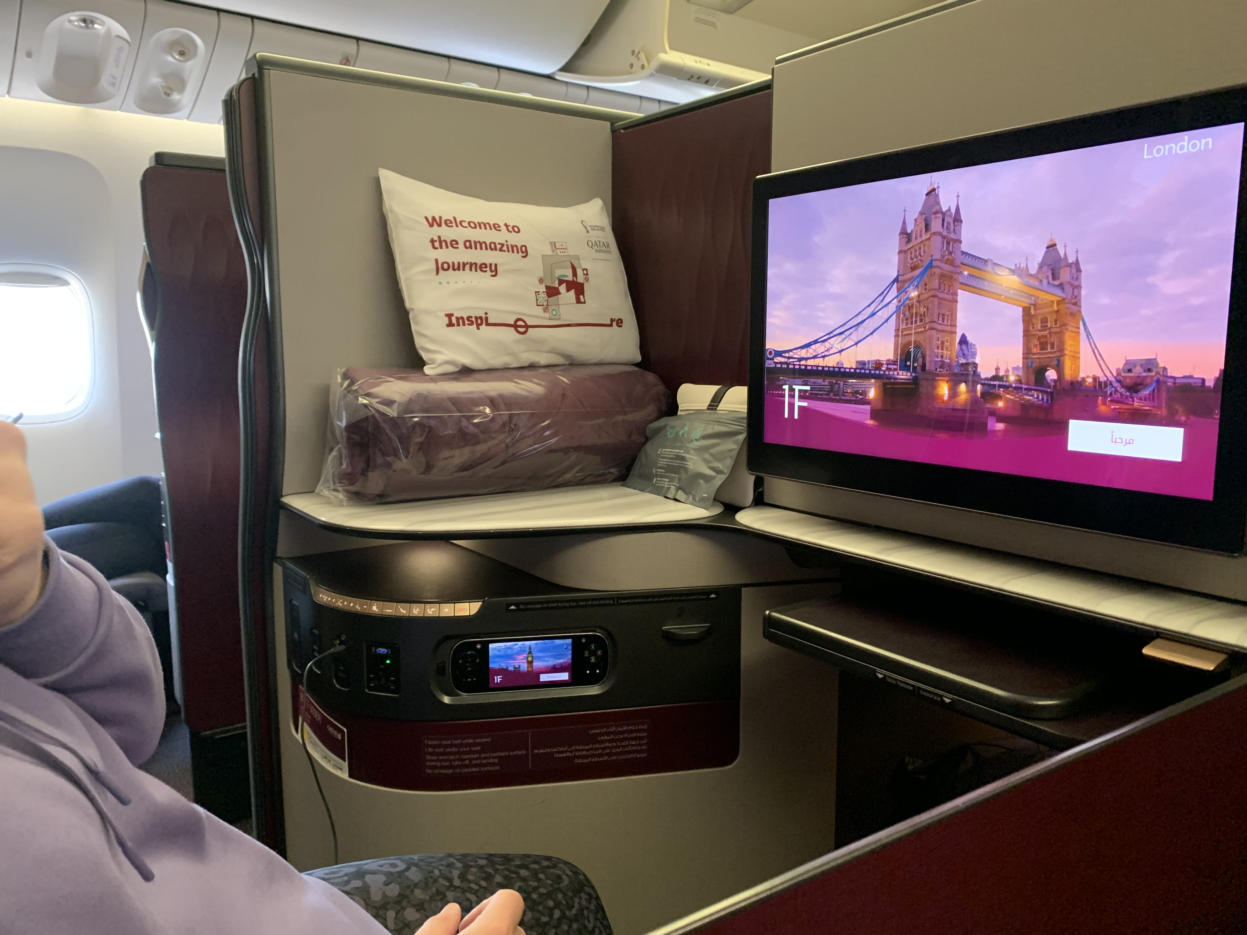 Neil Scrivener reviews the Qatar Airways Double QSuite, on the Boeing 777-300ER.