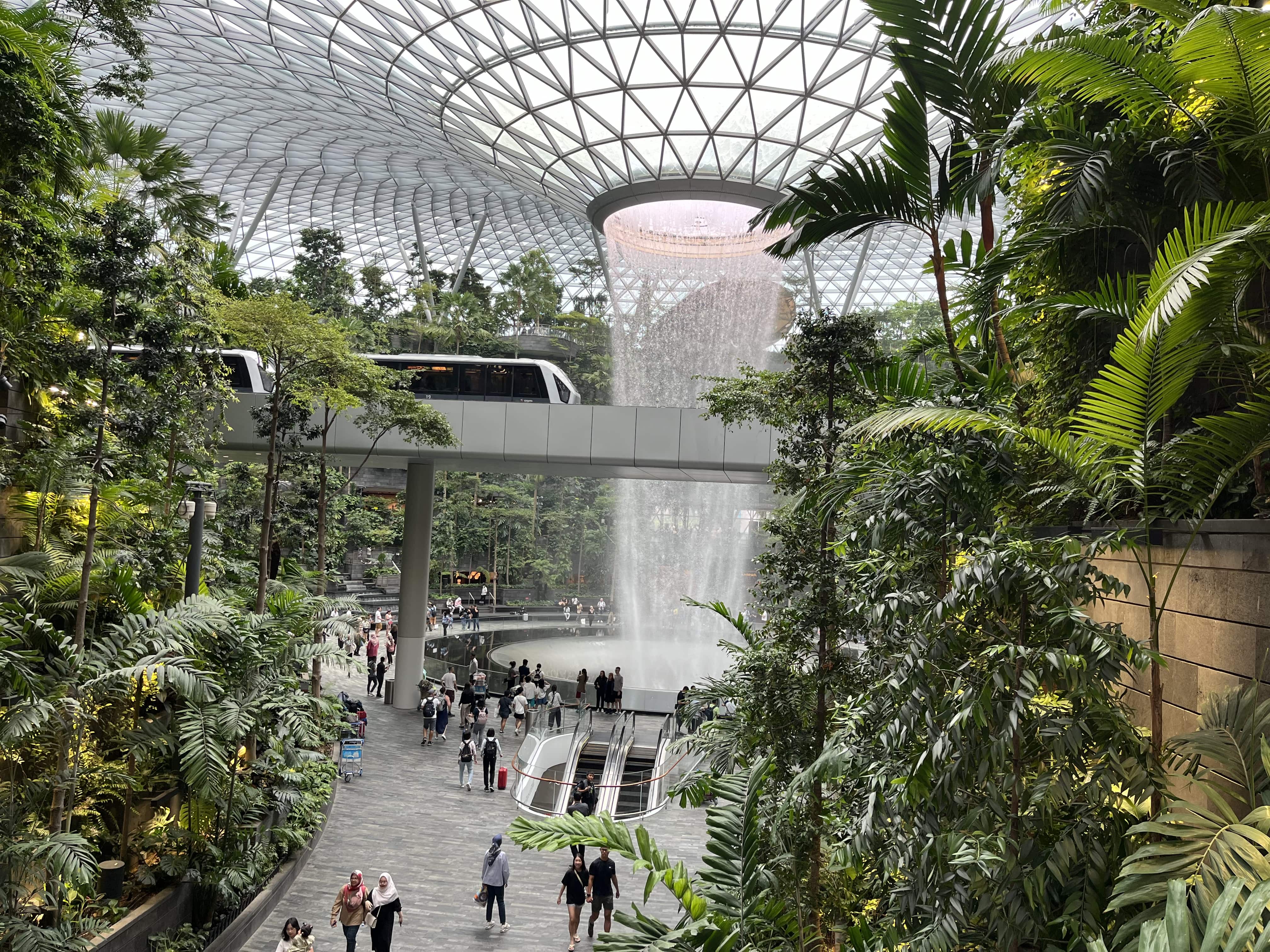 Neil Scrivener recommends 8 must-do things to do in Singapore's Changi Airport, whether on a layover, or just visiting! 