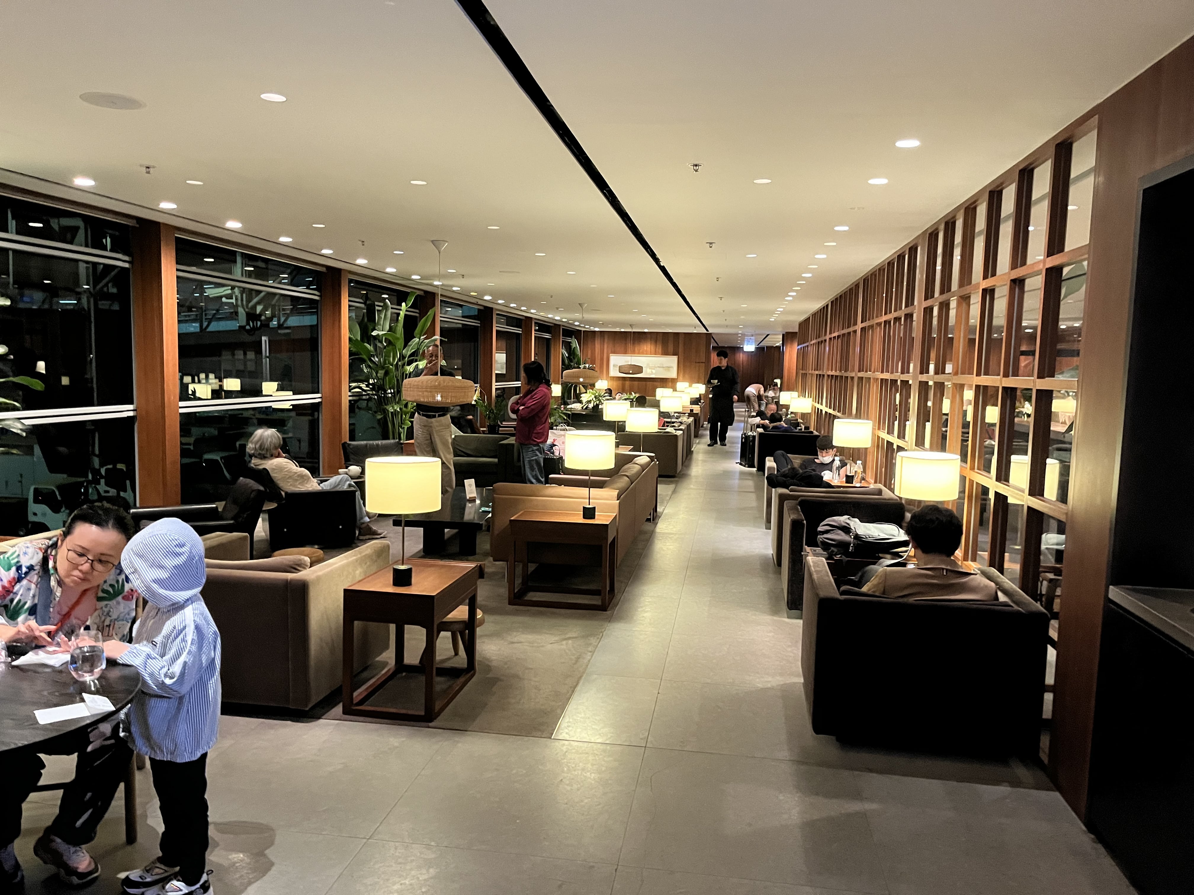 Neil Scrivener reviews Cathay Pacific's The Pier (Business), in Hong Kong's International Airport (HKG), by Gate 65.