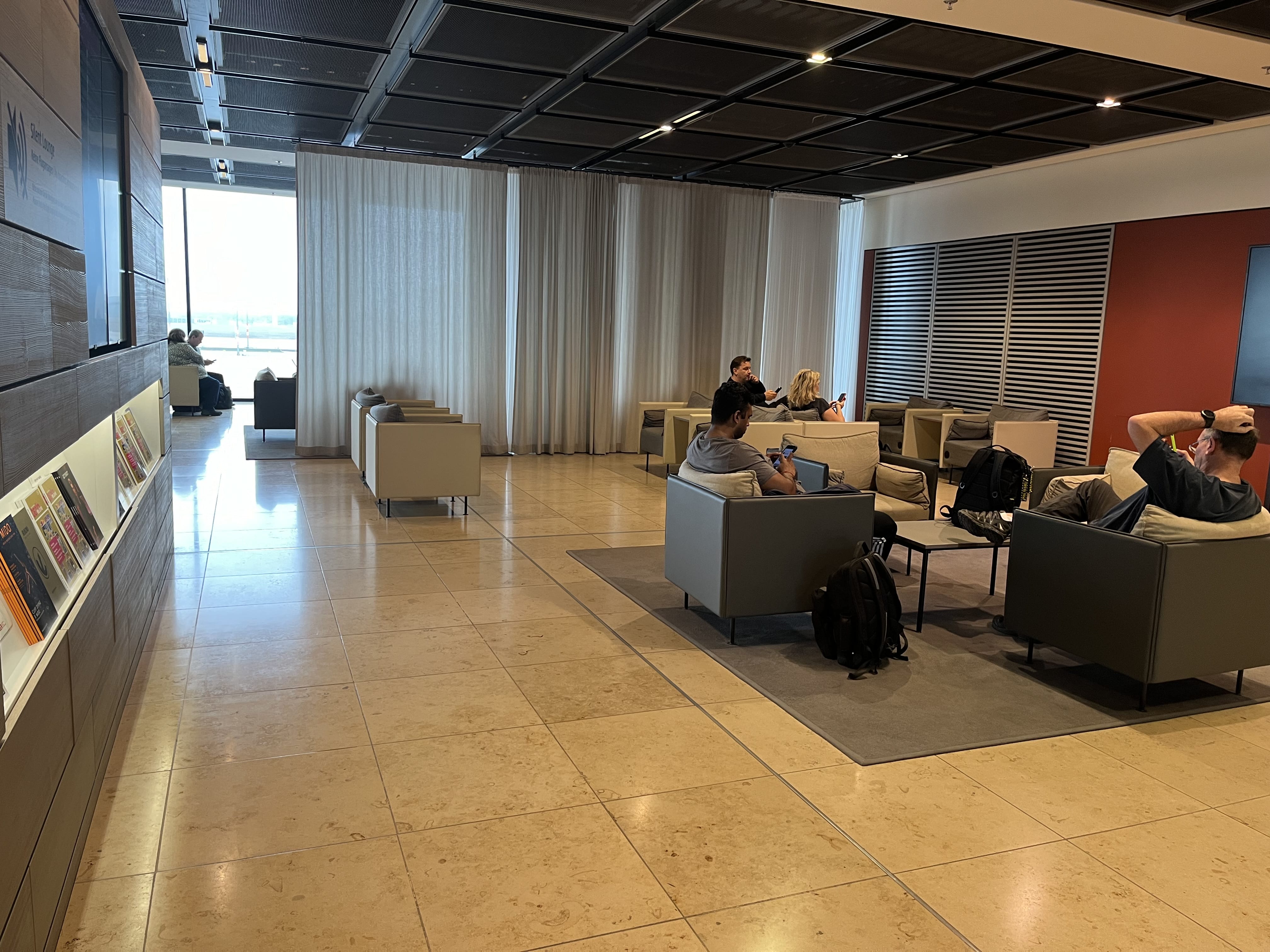 Neil Scrivener reviews the Templehof Lounge in Berlin's Brandenburg Airport, Germany, BER.