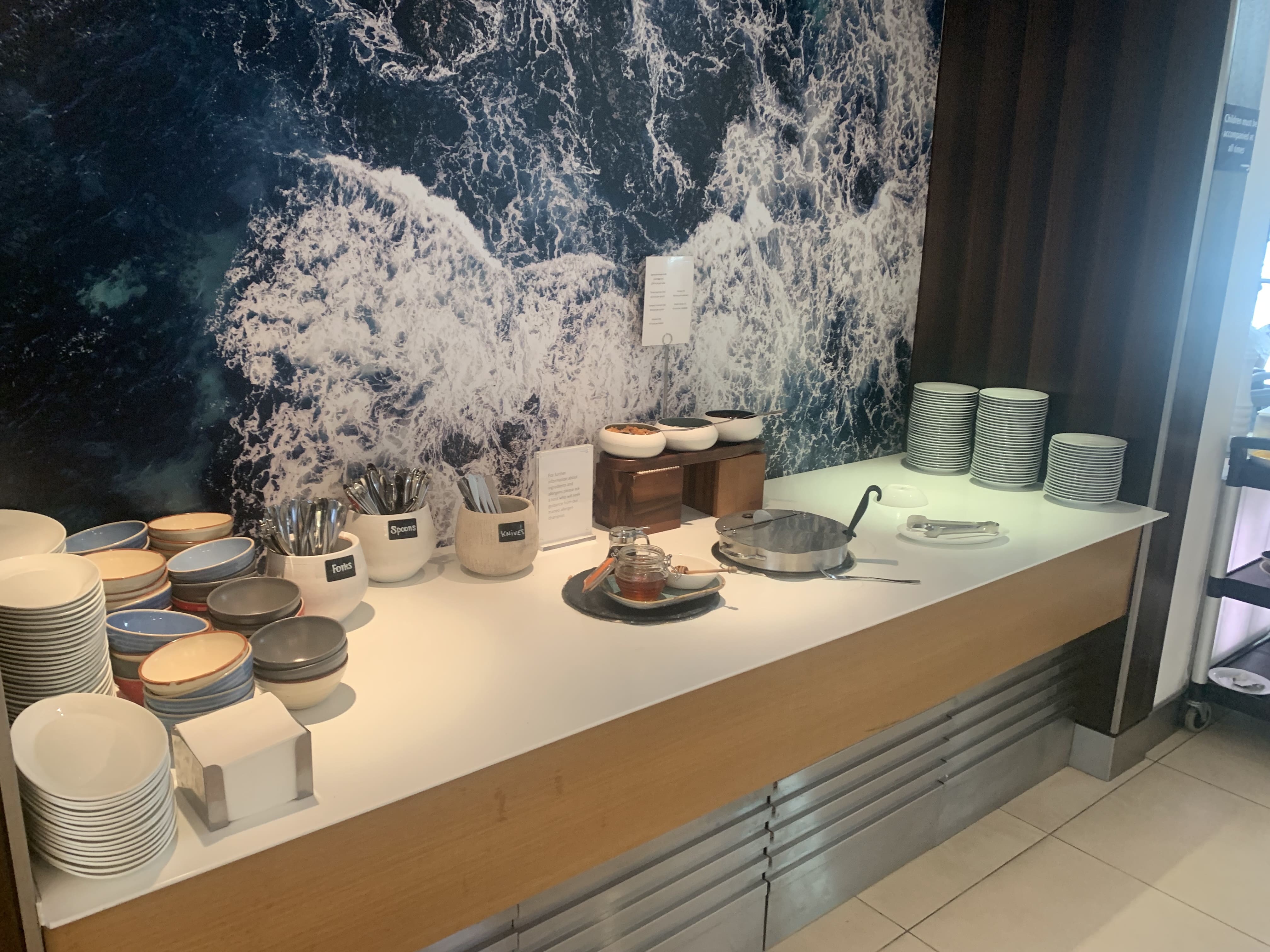 Neil Scrivener reviews the British Airways Lounge at Heathrow's (LHR) Terminal 5B/B-Gates.