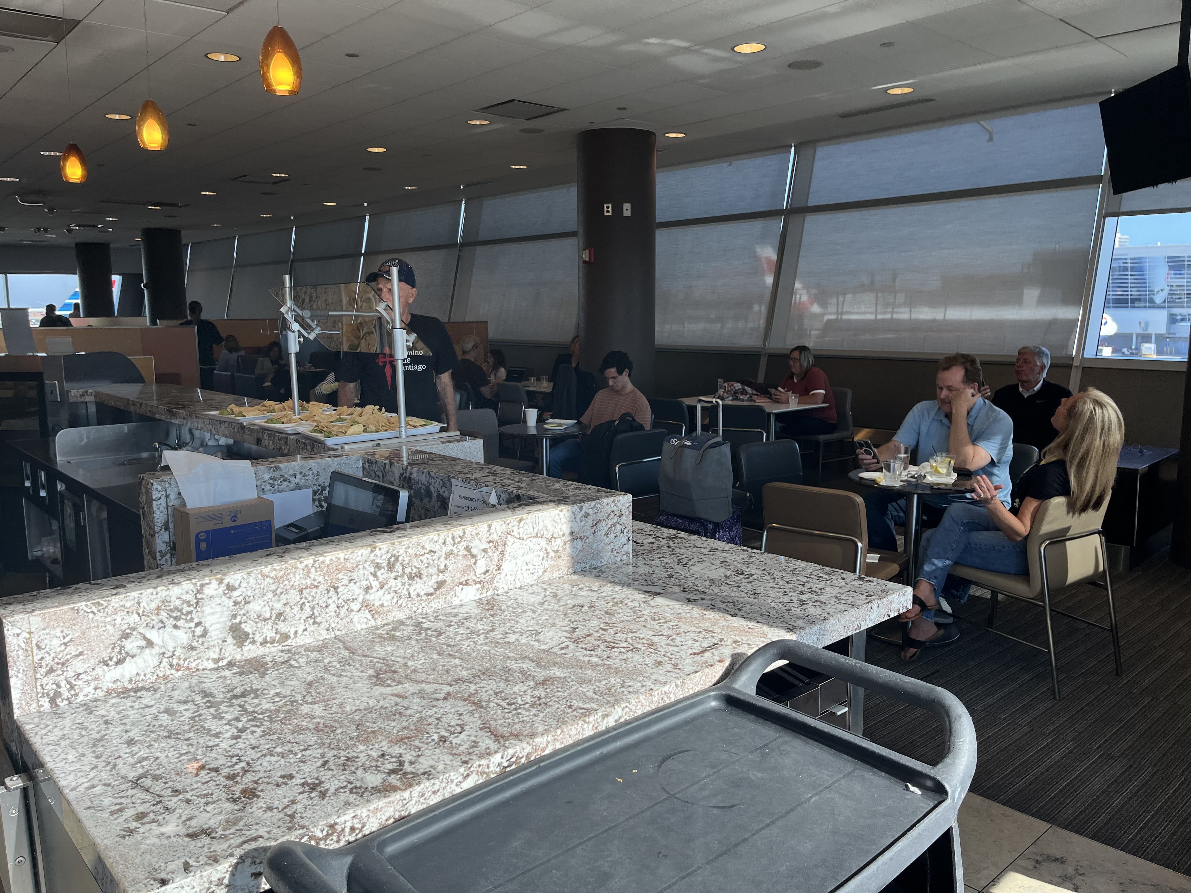 Neil Scrivener reviews the American Airlines Admirals Club JFK's Terminal 8. John F Kennedy Airport, New York - open to OneWorld members.  