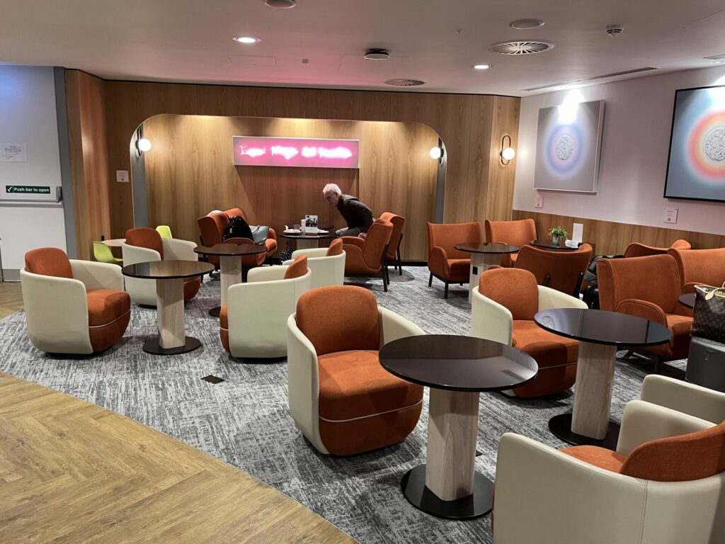 Flying Business reviews the Plaza Premium Lounge in Terminal 4 of London Heathrow Airport, accessed by American Express.