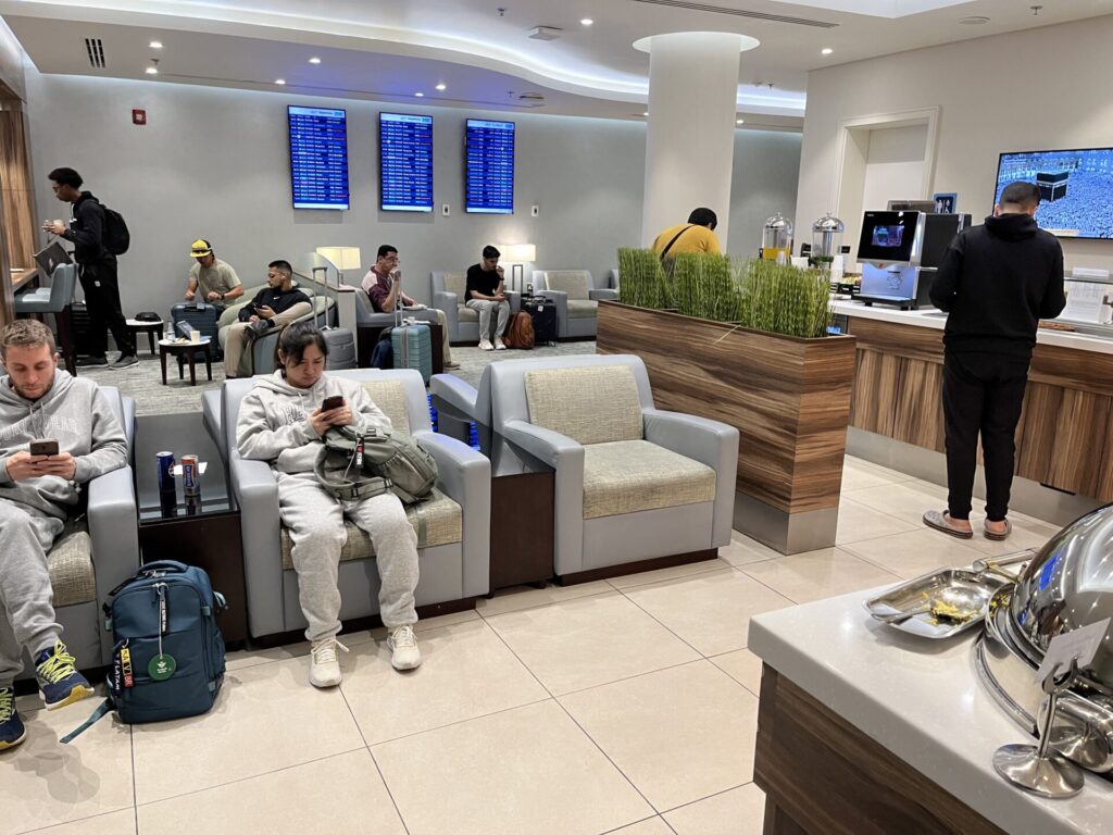 Neil Scrivener reviews the Wellcome Lounge in King Abdulaziz International Airport, accessed by Priority Pass or American Express.