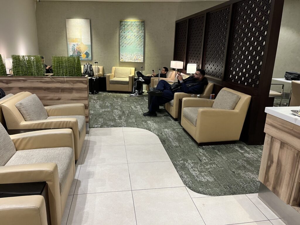 Neil Scrivener reviews the Wellcome Lounge in King Abdulaziz International Airport, accessed by Priority Pass or American Express.