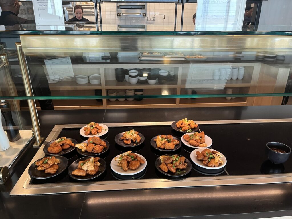 π« Escape the chaos at BOS in the stunning β¨ Chase Sapphire Lounge by The Club (Gate 39). Enjoy chef-driven bites π½οΈ, a craft beer taproom πΊ, Atomic coffee β, spa showers πΏ, and massage chairs πββοΈβall with harbor views π. Priority Pass + Sapphire Reserve welcome! πβοΈ
π Read the full review to see if itβs worth the visit!