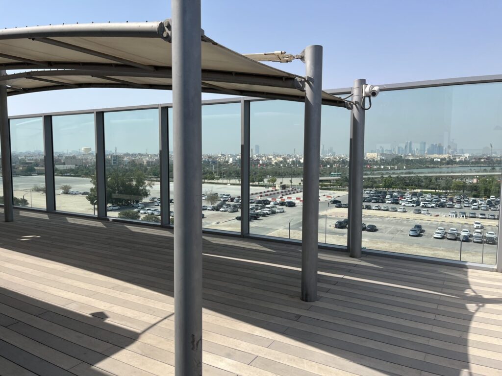 Neil Scrivener and Flying Business review the Gulf Air Falcon Lounge in Bahrain International Airport (BAH). 