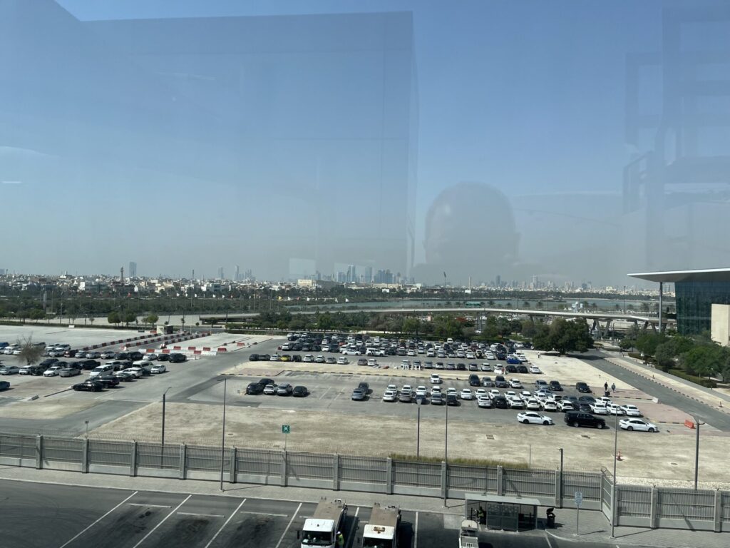 Neil Scrivener and Flying Business review the Gulf Air Falcon Lounge in Bahrain International Airport (BAH). 